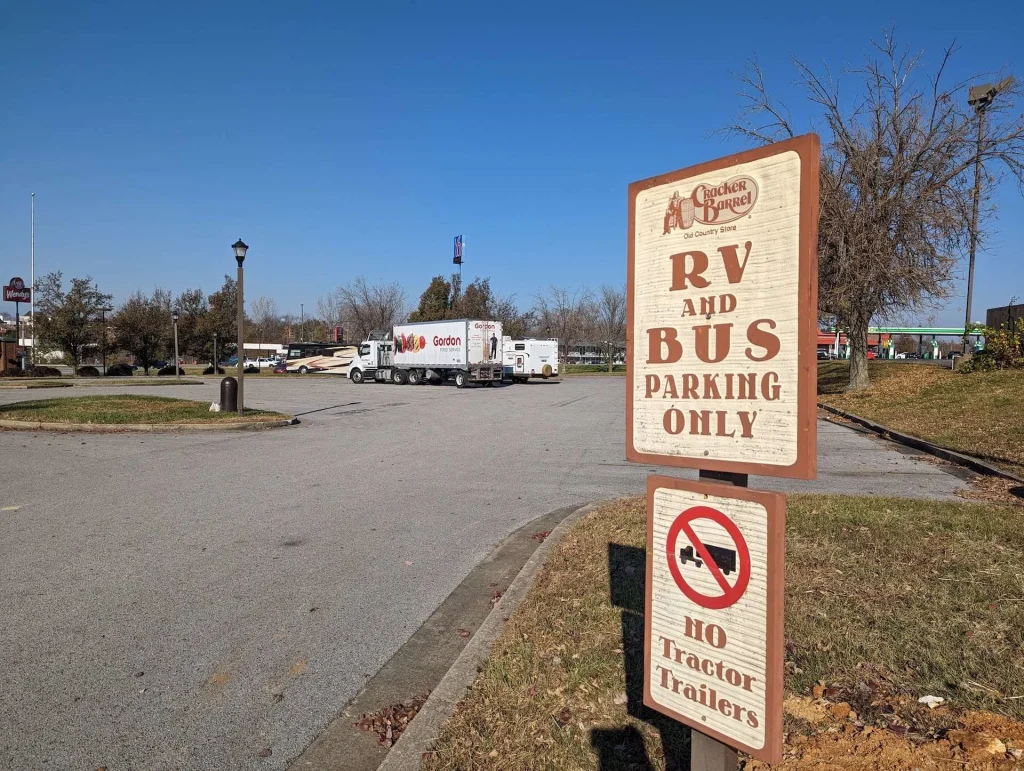 Cracker Barrel sign that reads RV and Bus Parking Only